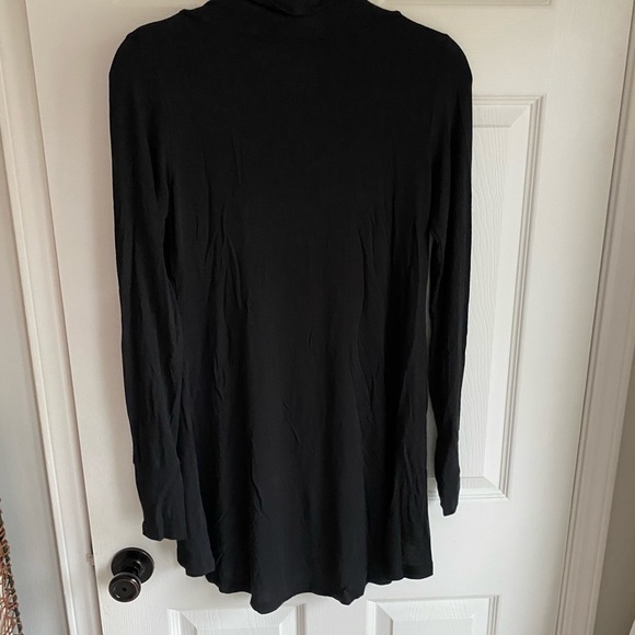 CUDDL DUDS LADIES SOFTWEAR W. STRETCH COWL NECK BLACK KNIT TOP-SIZE M-HI/LOW HEM - Picture 3 of 3